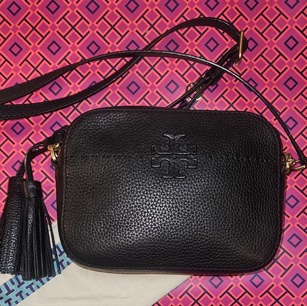 Tory Burch McGraw Pebbled Leather Crossbody - Picture 2 of 11